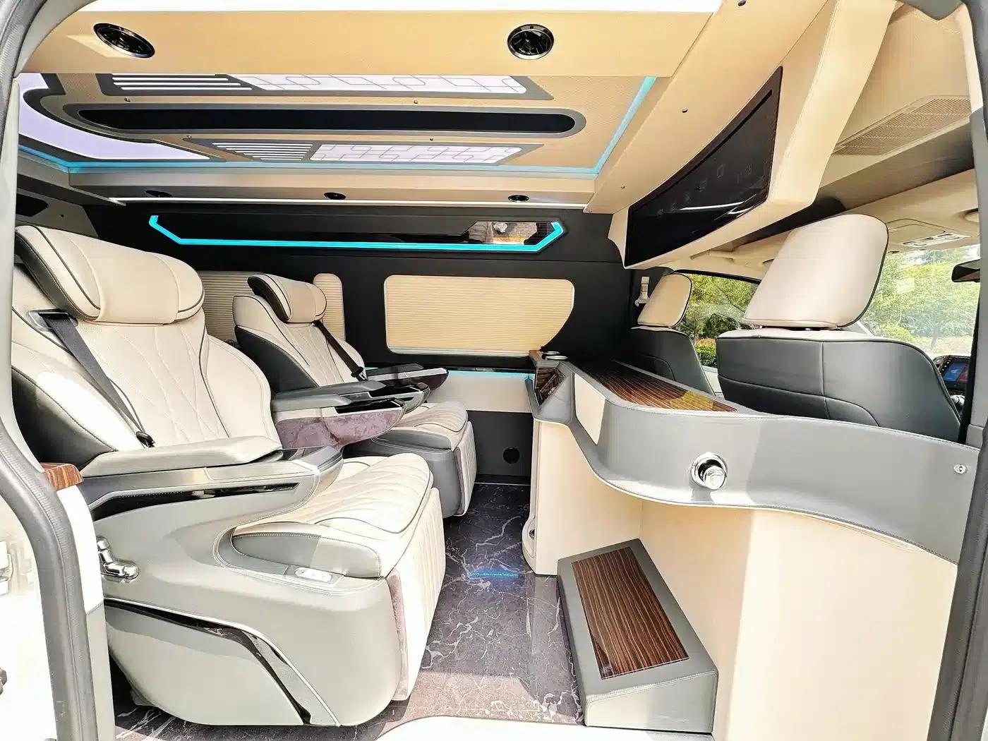 2024 HIACE 3.5L Automatic — миниатюра 9