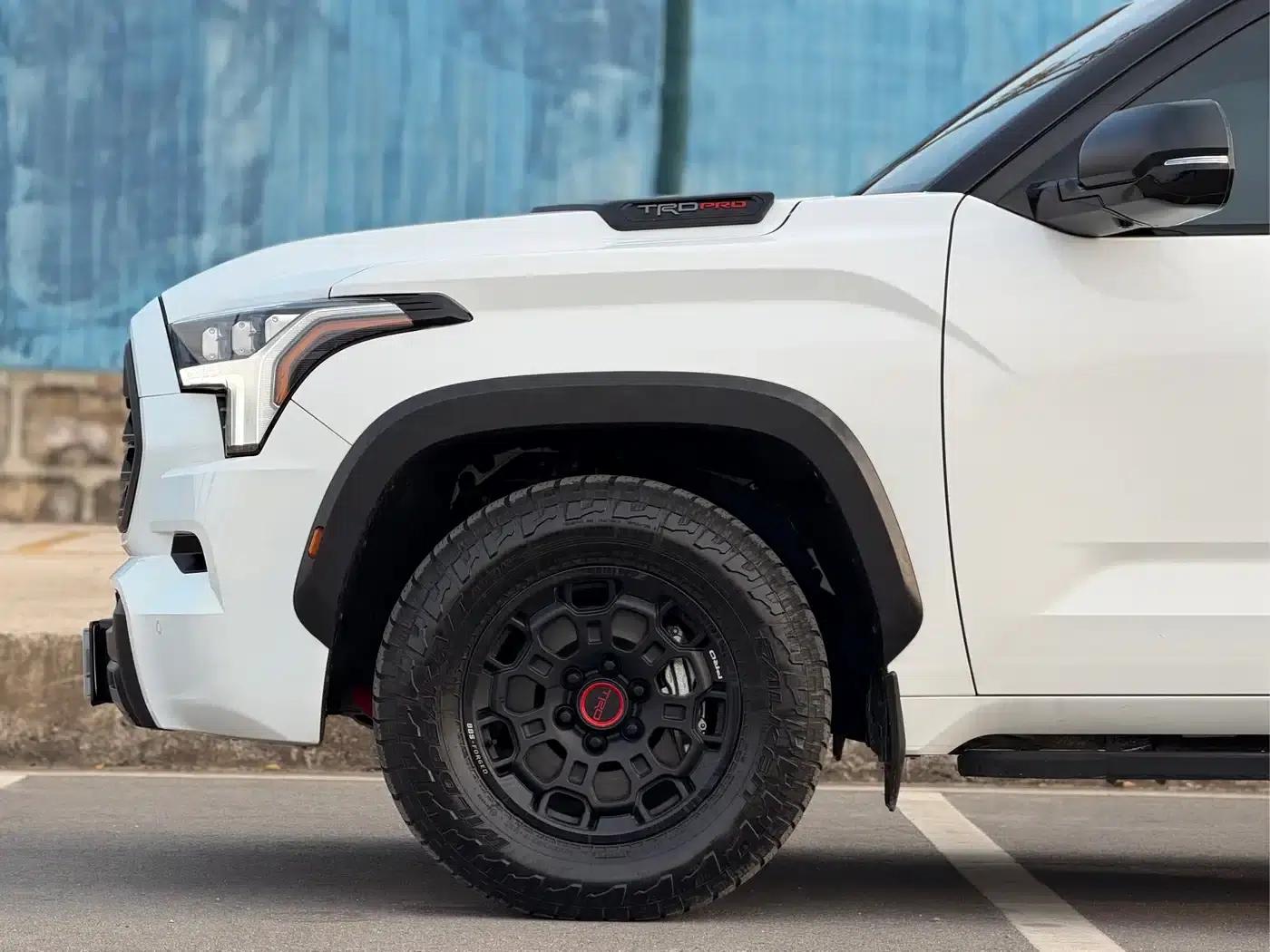 2024 Sequoia 3.5L Automatic — миниатюра 3