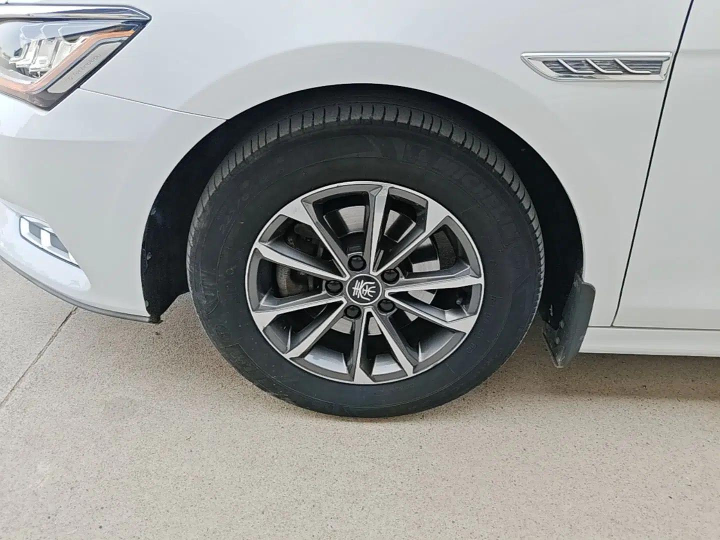 Used BYD Qin Pro New Energy 2019 DM Super Edition 1.5TI Automatic Smart Connect X-Trail Model China VI Standard — миниатюра 10