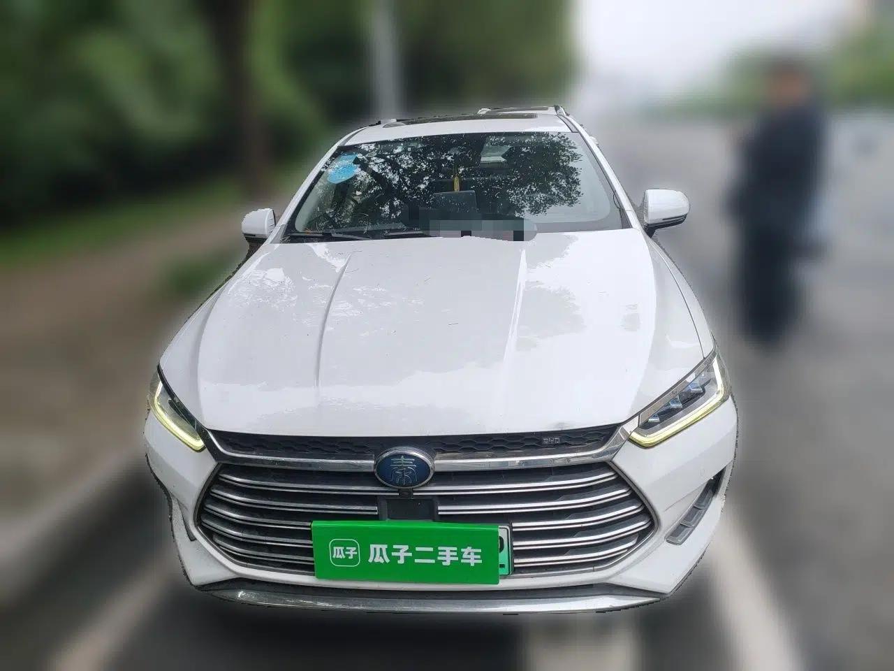 Used BYD Qin Pro New Energy 2018 DM 1.5TI Automatic Smart Connect Elite Model — миниатюра 2