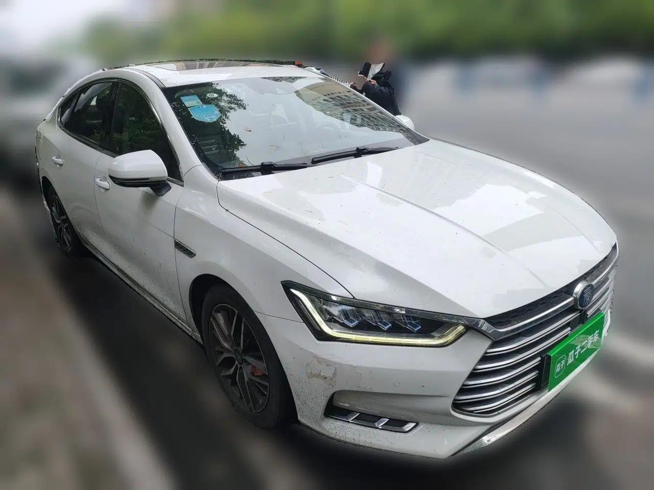 Used BYD Qin Pro New Energy 2018 DM 1.5TI Automatic Smart Connect Elite Model — миниатюра 3