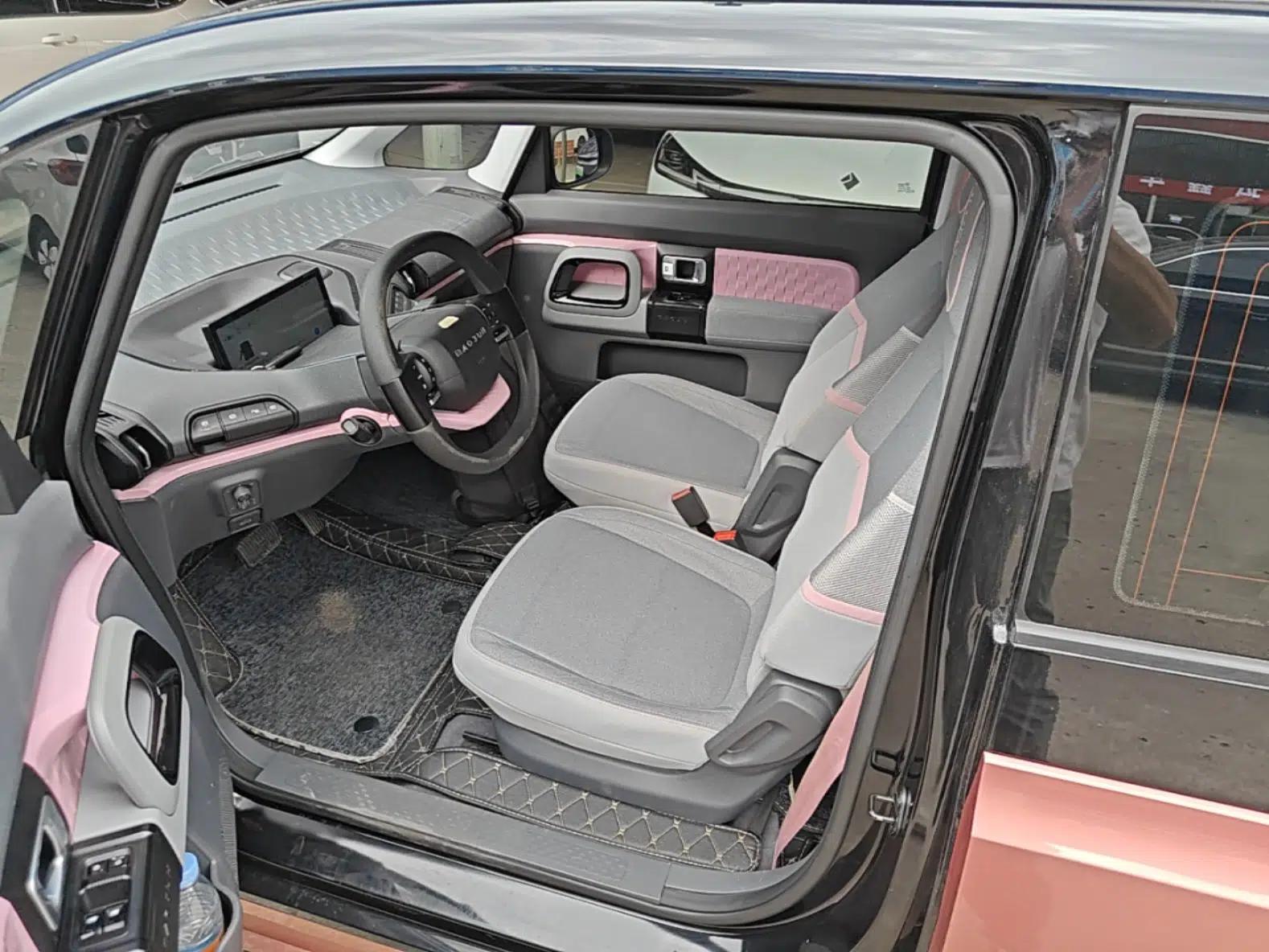 Used Baojun E300 2020 Plus Interstellar Future Edition — миниатюра 17