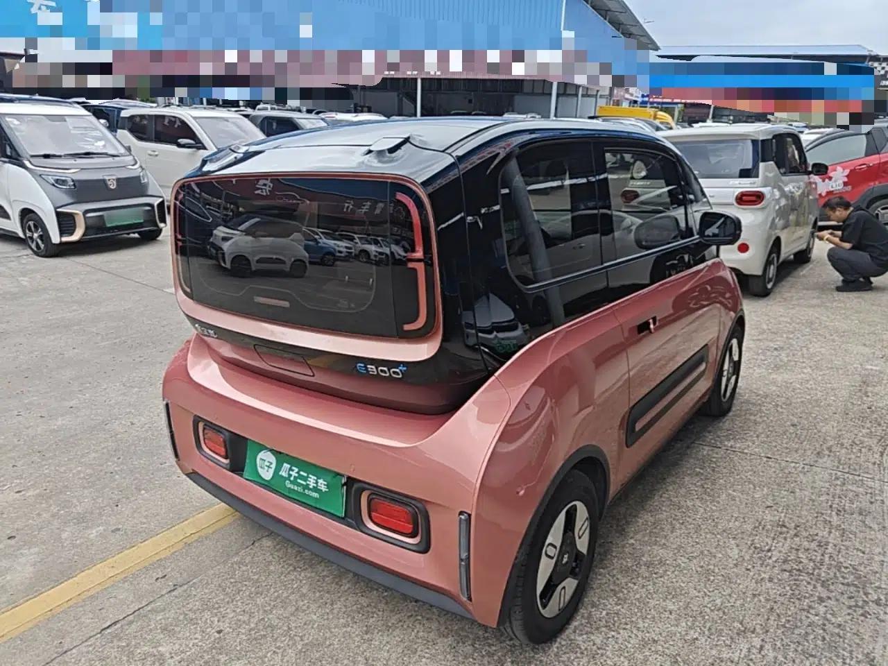 Used Baojun E300 2020 Plus Interstellar Future Edition — миниатюра 4