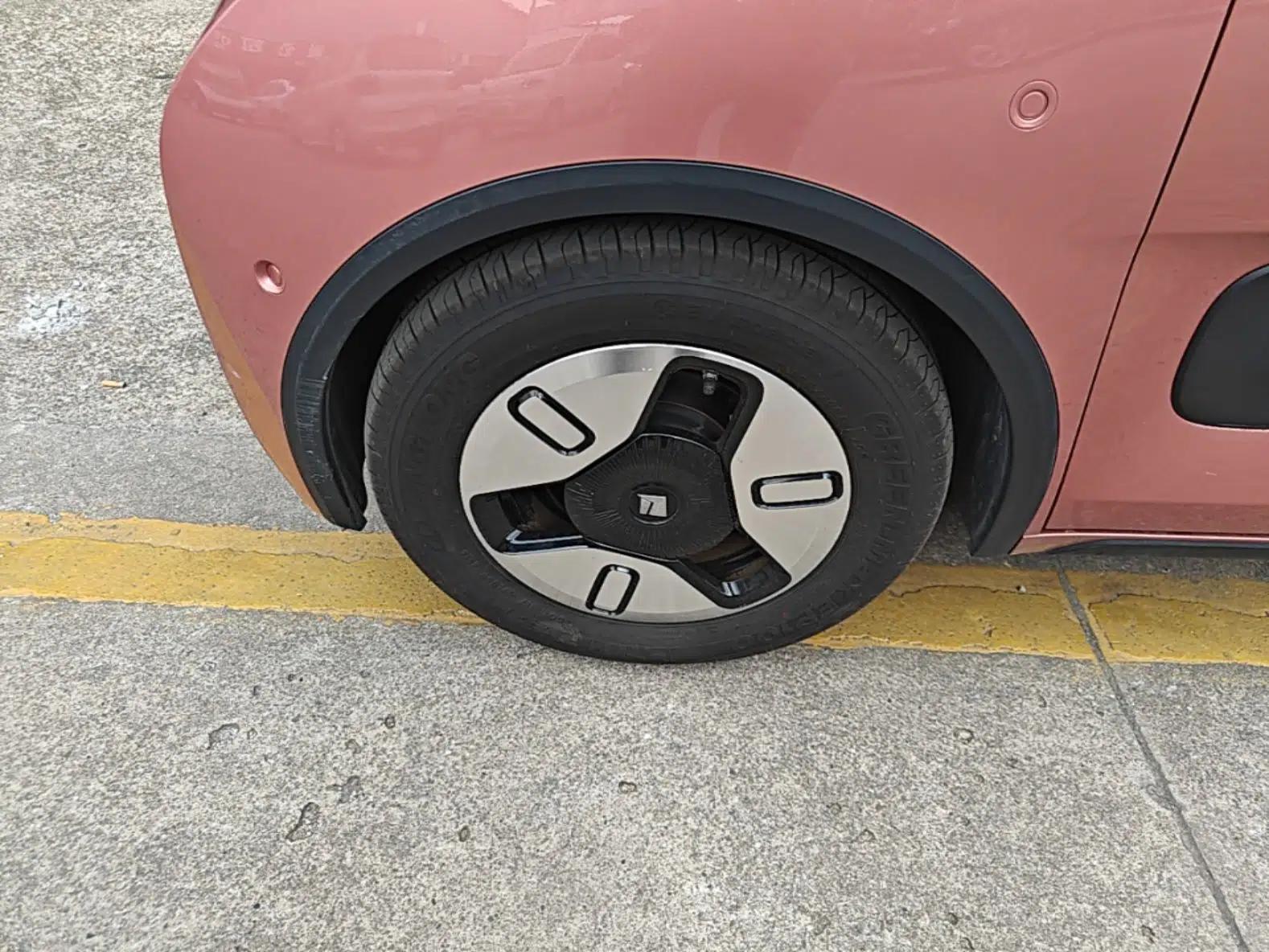 Used Baojun E300 2020 Plus Interstellar Future Edition — миниатюра 10