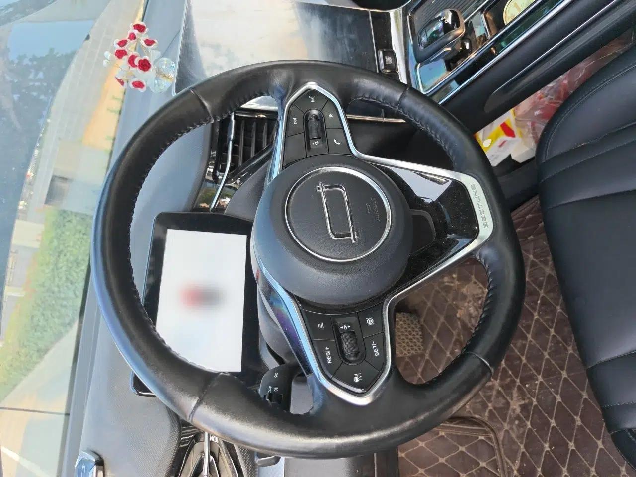 Used Bestune T90 2023 1.5T DCT Automatic Luxury Edition — миниатюра 10