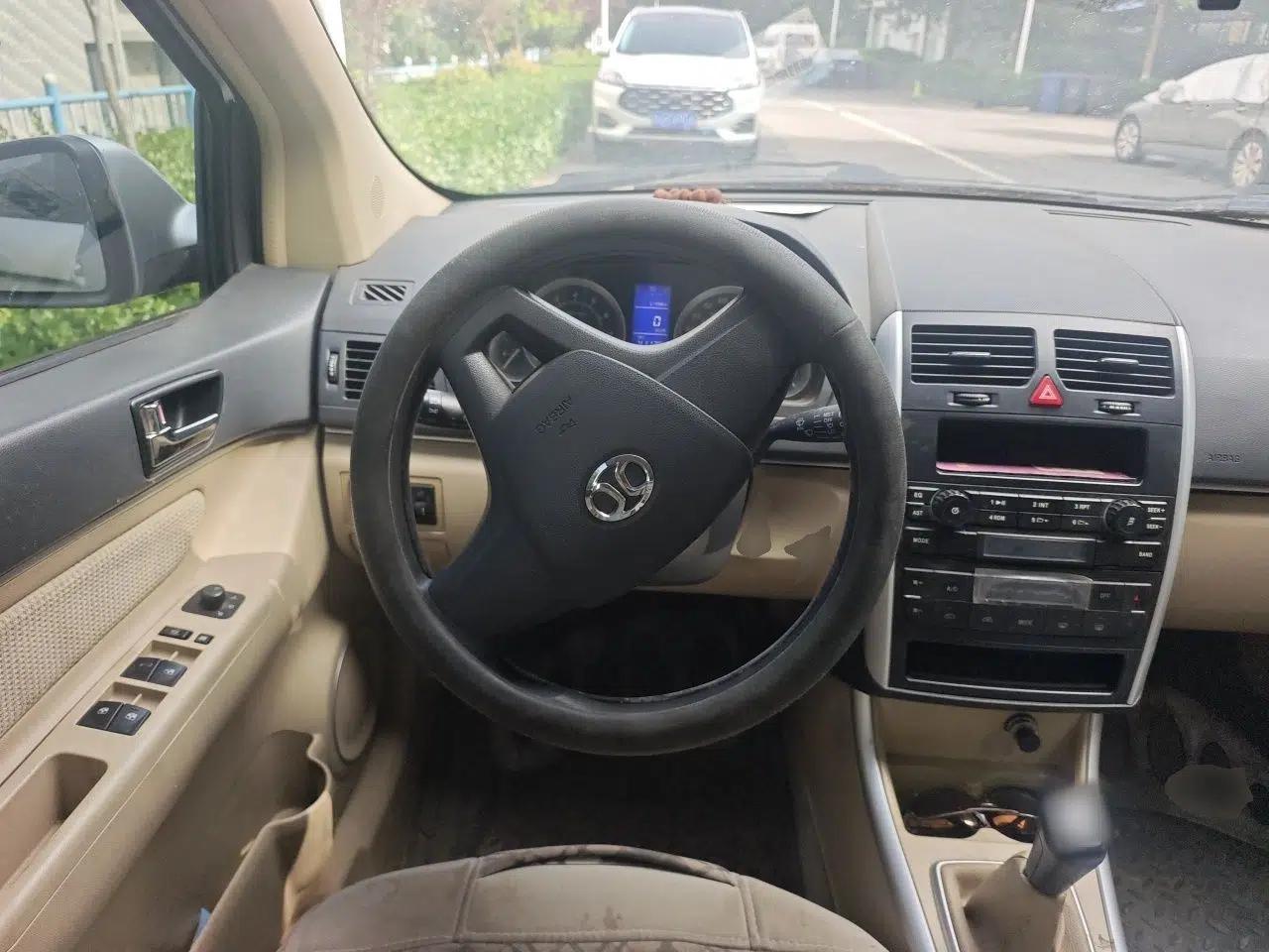 Used BAIC E Series 2012 Hatchback 1.3L Manual Liking Edition — миниатюра 10