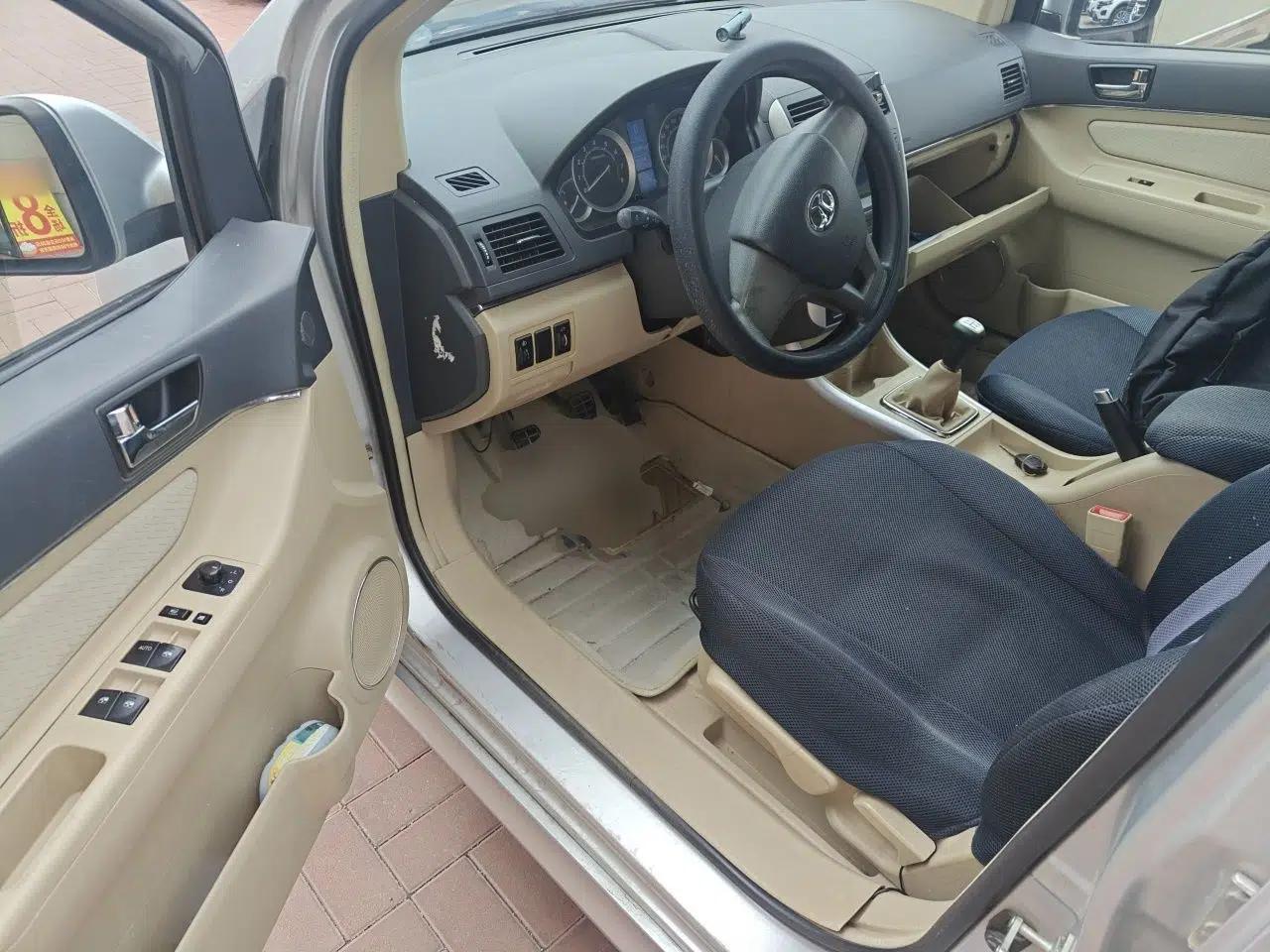 Used BAIC E Series 2012 Hatchback 1.3L Manual Liking Edition — миниатюра 16