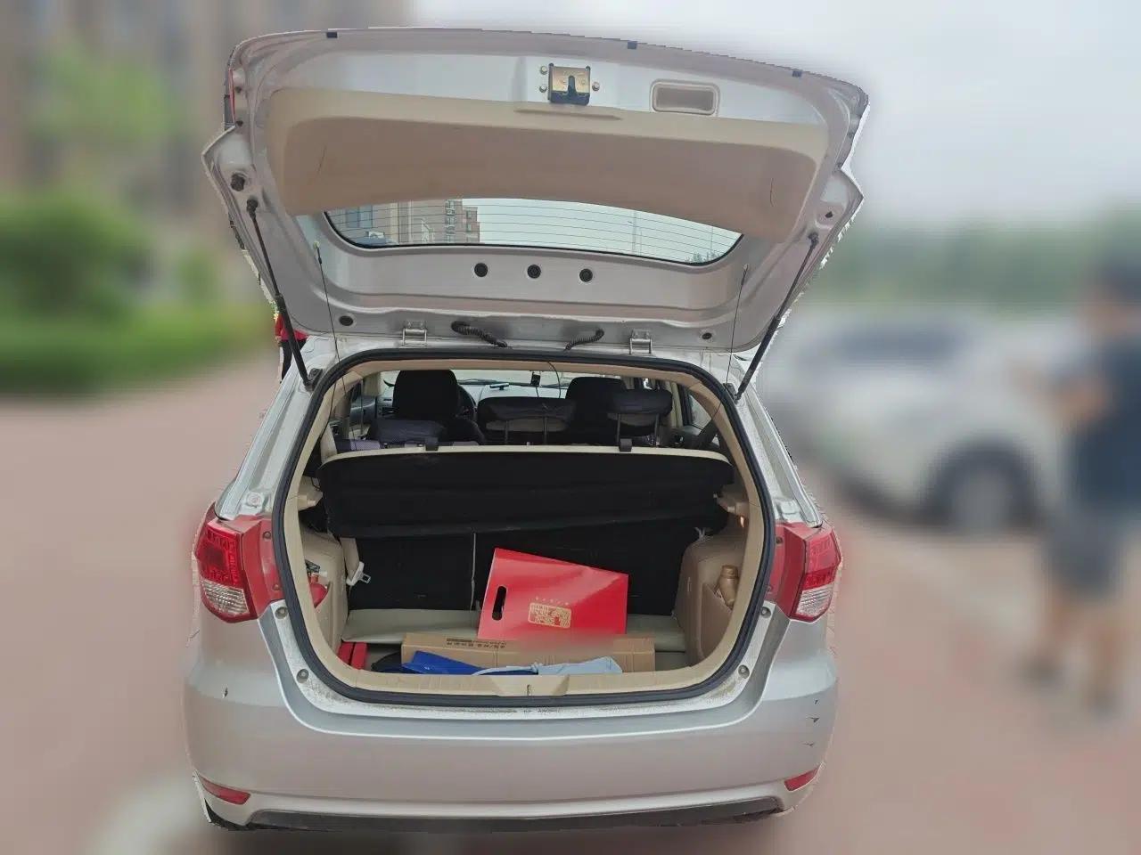 Used BAIC E Series 2012 Hatchback 1.3L Manual Liking Edition — миниатюра 19