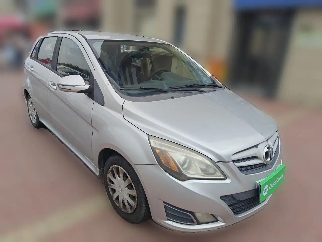 Used BAIC E Series 2012 Hatchback 1.3L Manual Liking Edition — миниатюра 3