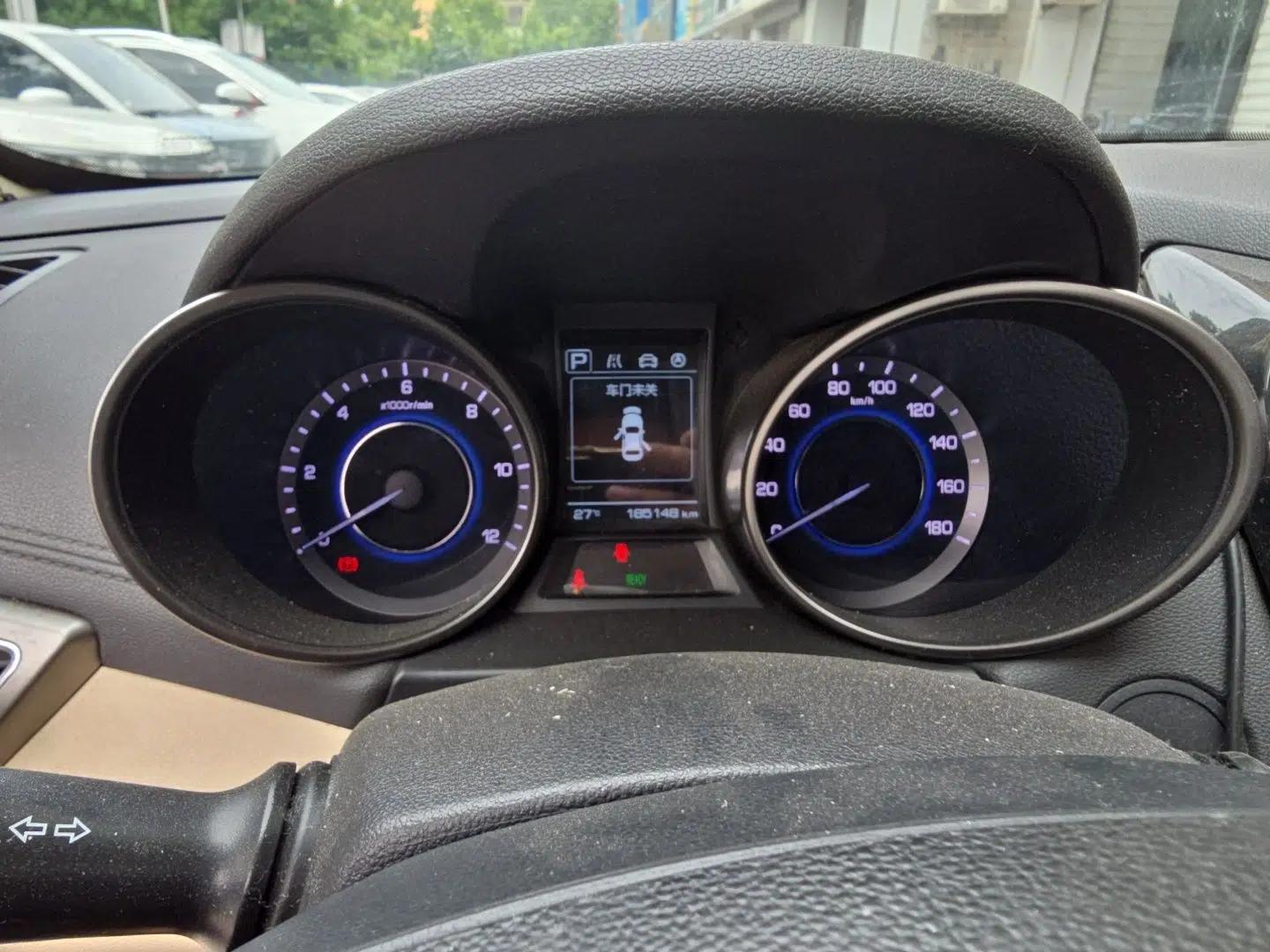 Used CHANGAN Eado New Energy 2018 EV300 Enjoyment Model — миниатюра 11