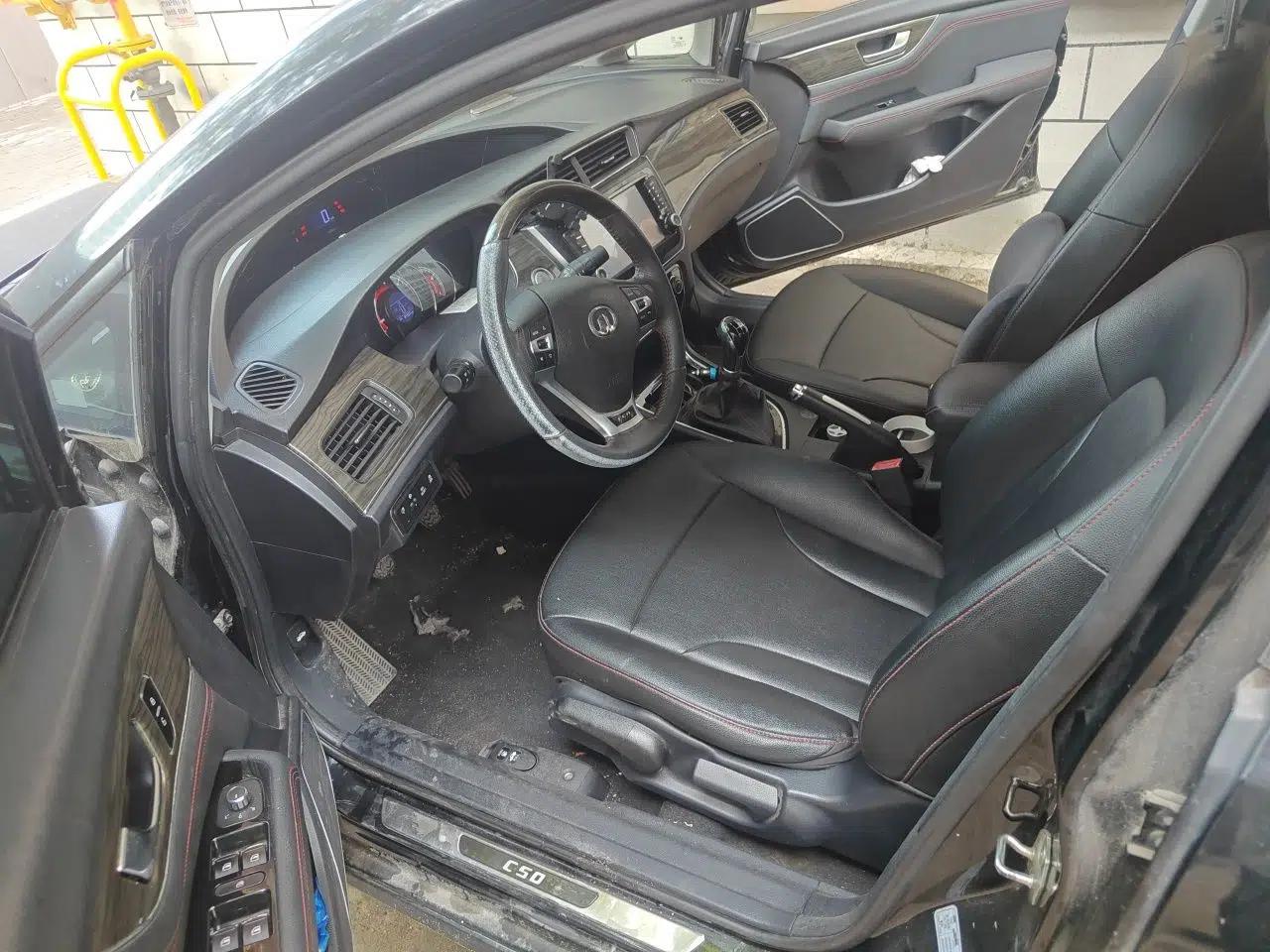 Used Great Wall C50 2014 Upgraded Model 1.5T Manual Elite Version — миниатюра 15