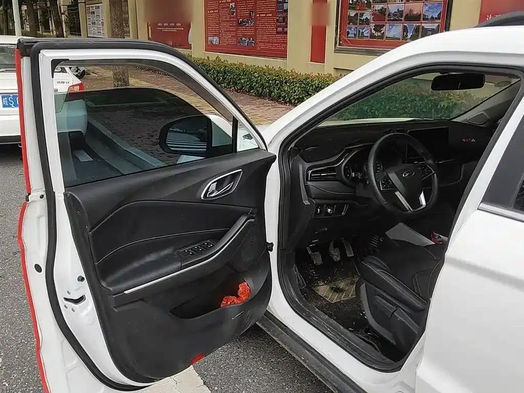 Refine S4 2019 1.6L Manual Superior Edition — миниатюра 14