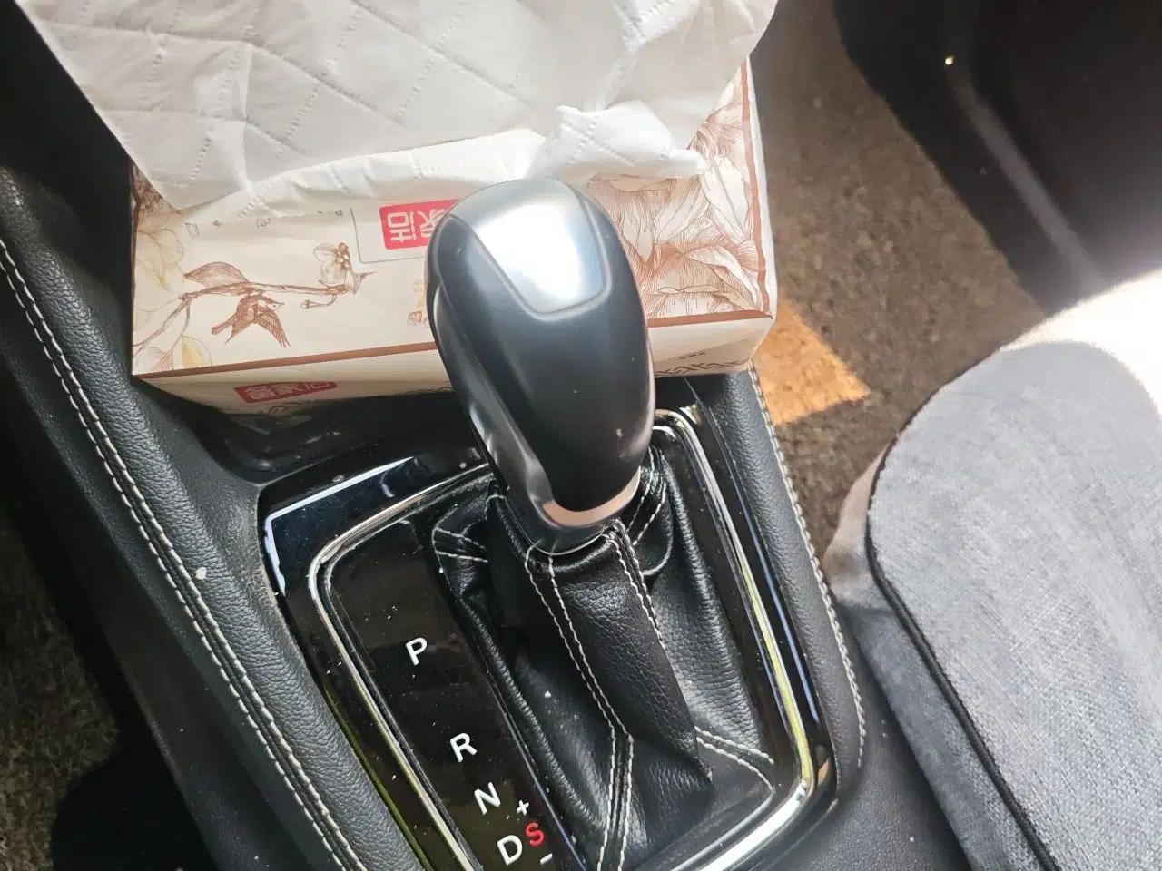 Used CHANGAN OSHAN A800 2017 1.5T Automatic ZhiZun Model — миниатюра 14