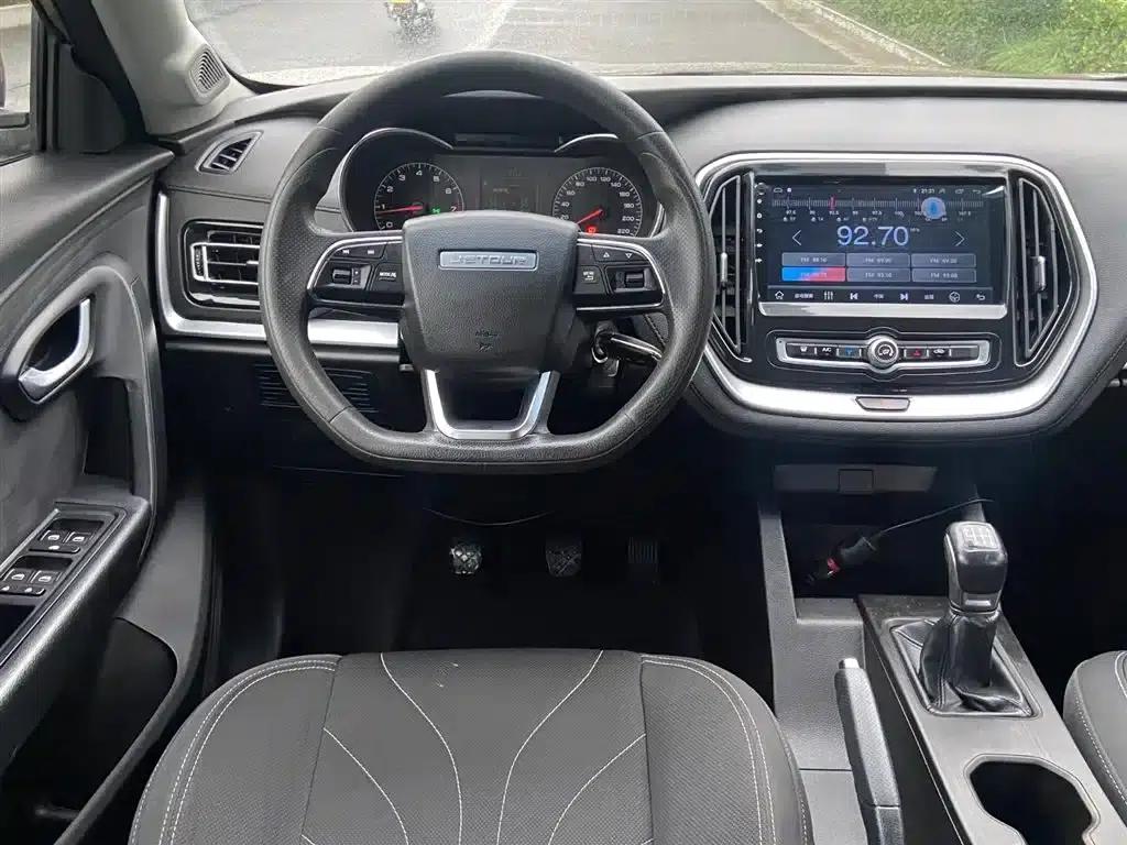 Jetour X70M 2020 1.5T Manual Value Partner Edition 6-seater — миниатюра 8