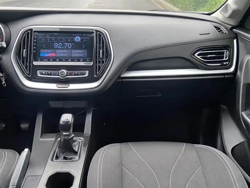 Jetour X70M 2020 1.5T Manual Value Partner Edition 6-seater — миниатюра 9