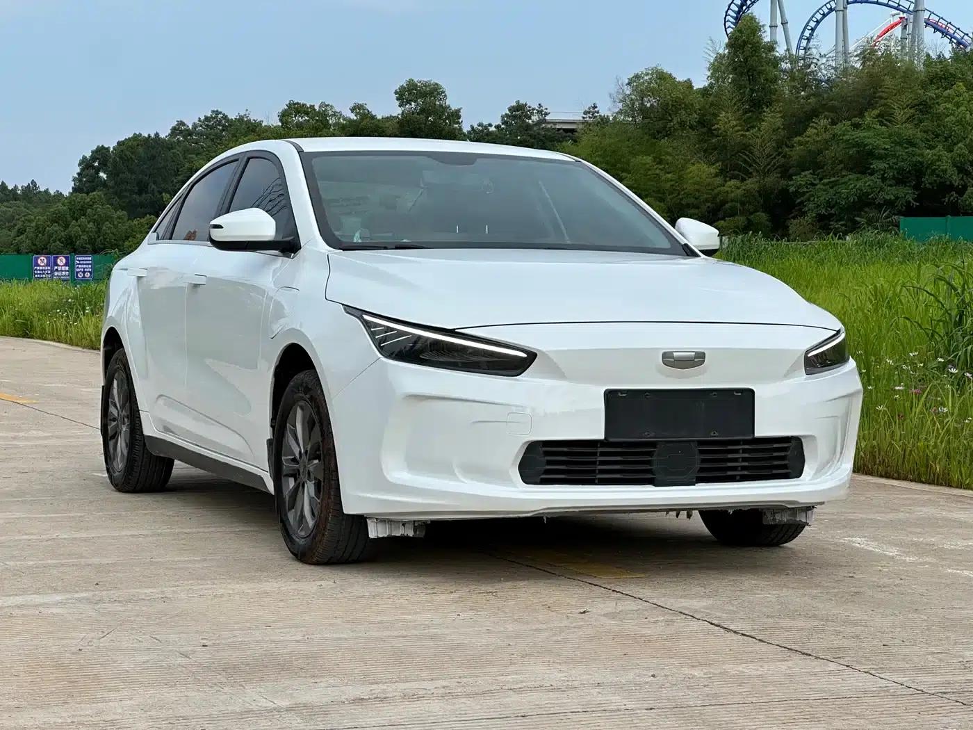 Geely Geometry A 2021 Pro Enjoy High-Dimensional Range Edition 430KM A430 Square Edition — миниатюра 3