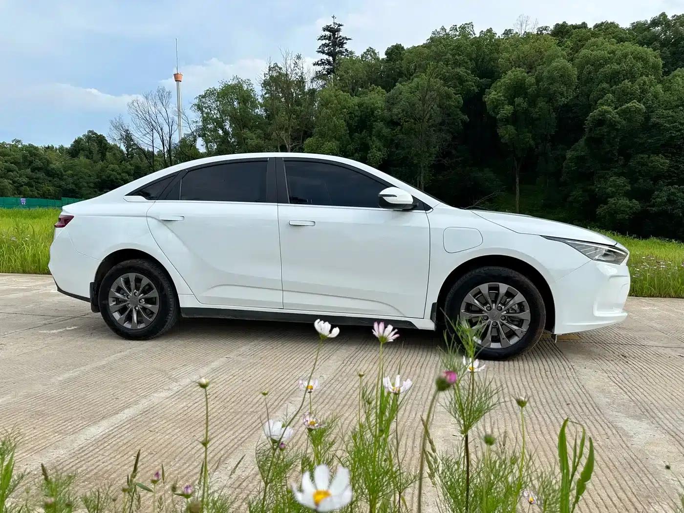Geely Geometry A 2021 Pro Enjoy High-Dimensional Range Edition 430KM A430 Square Edition — миниатюра 4