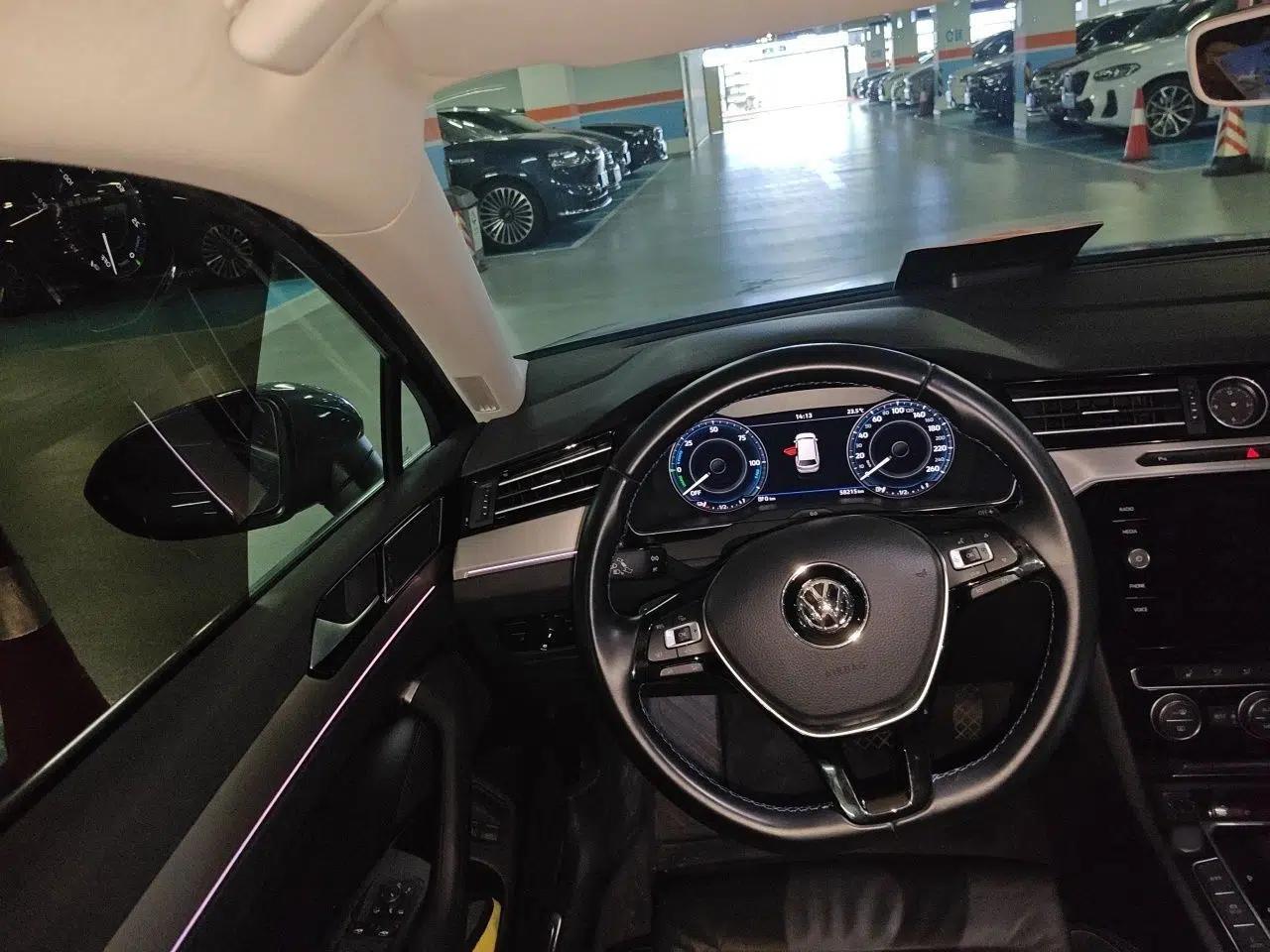 Used Volkswagen Variant New Energy 2019 GTE model — миниатюра 10