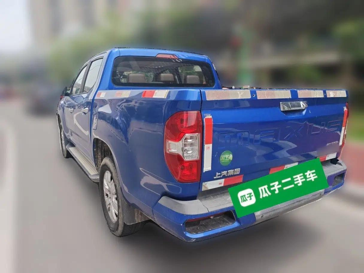 Used SAIC MAXUS T60 2017 2.0T Gasoline Automatic Two-Wheel Drive High-Ride Luxury Standard Cab — миниатюра 4