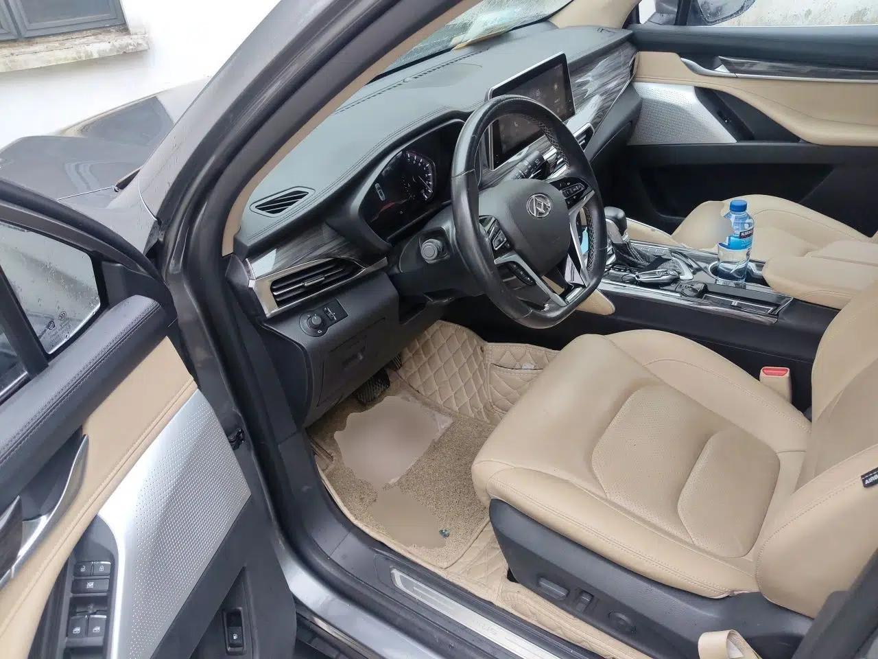 Used SAIC MAXUS D90 2017 2.0T Automatic Two-Wheel Drive - Uranus — миниатюра 16