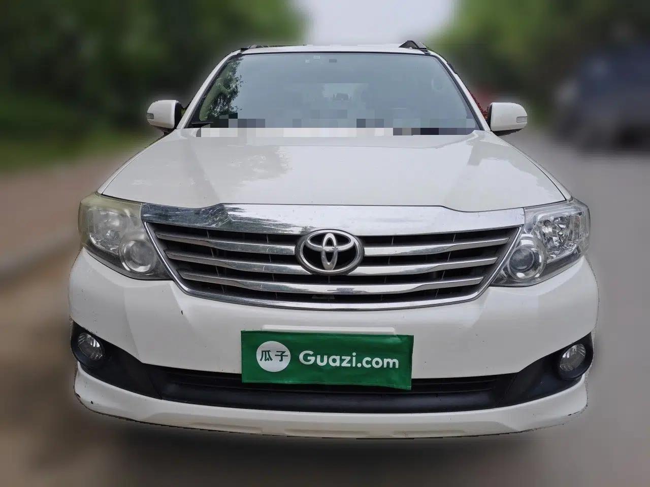 Used Toyota Fortuner  — миниатюра 2