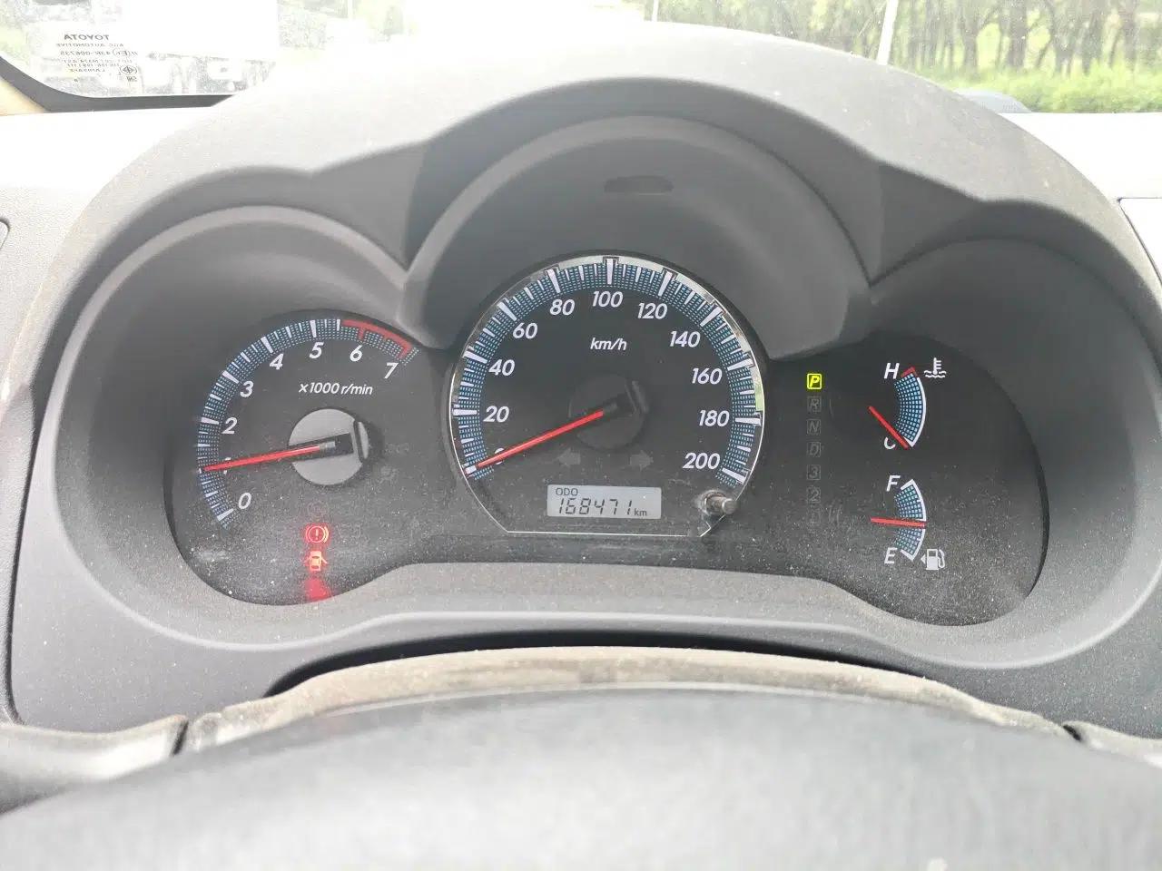 Used Toyota Fortuner  — миниатюра 11