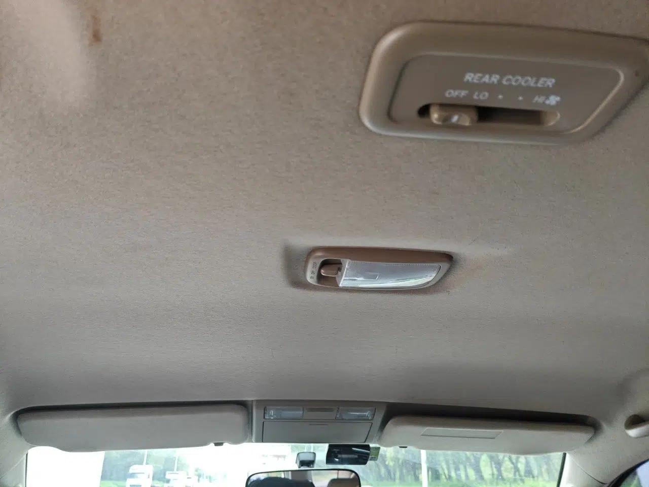 Used Toyota Fortuner  — миниатюра 18