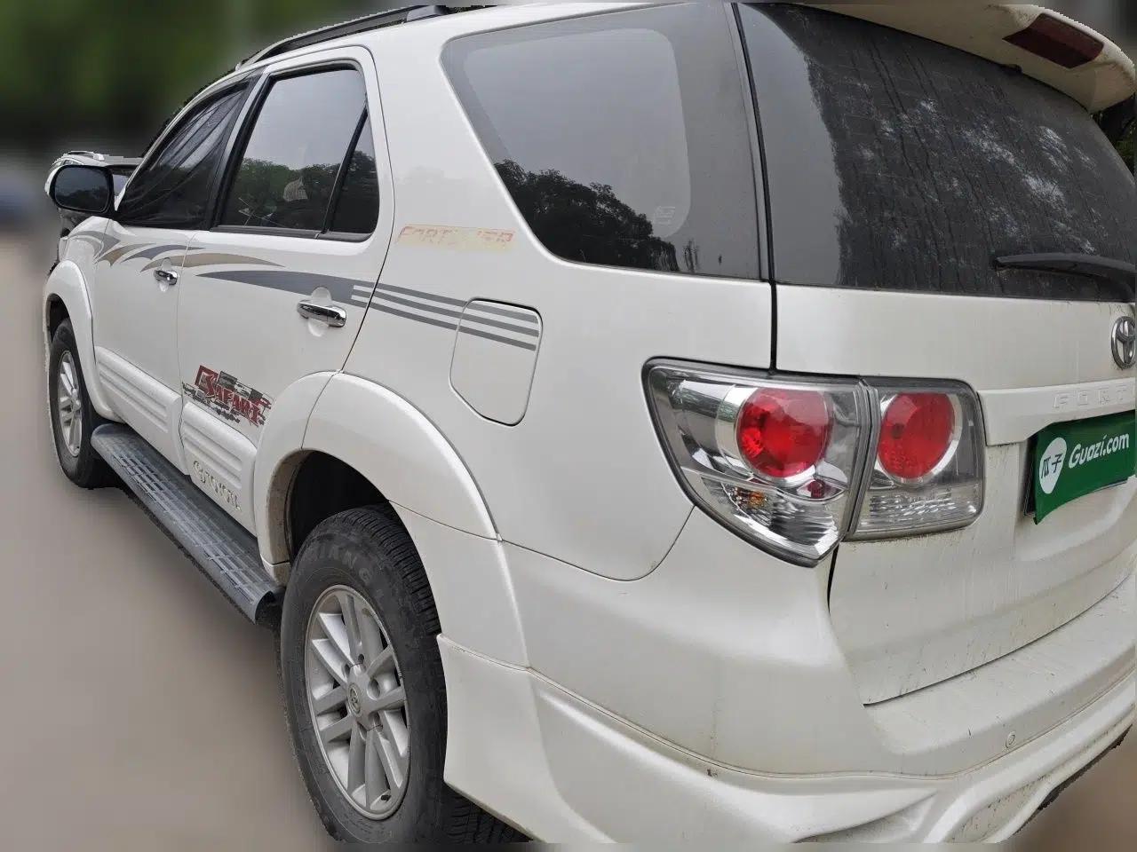 Used Toyota Fortuner  — миниатюра 4