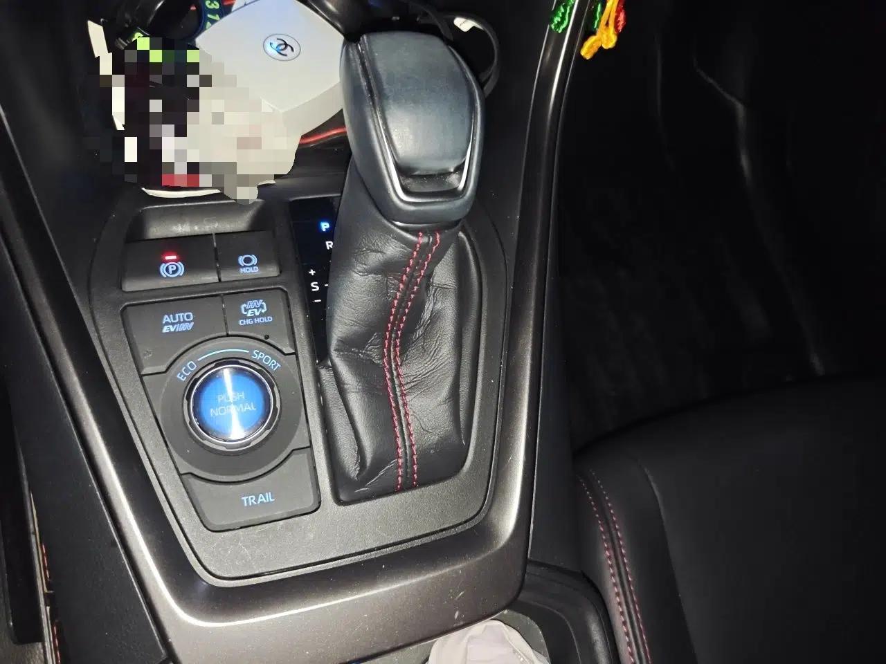 Used Toyota Wildlander New Energy 2021 High-Performance Edition 2.5L Four-Wheel Drive GT Version — миниатюра 14