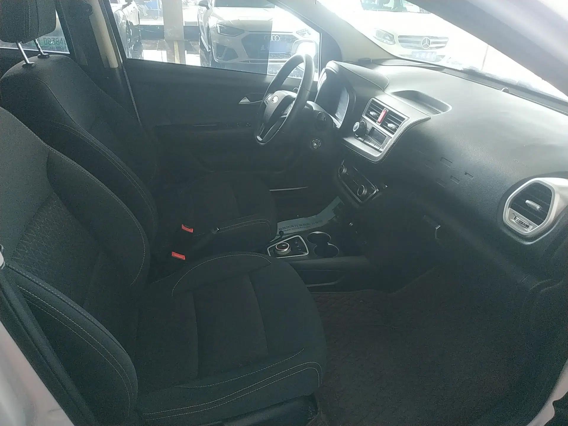 Used JAC Group iEV6E 2019 Upgraded iEV6E Luxury Model — миниатюра 19