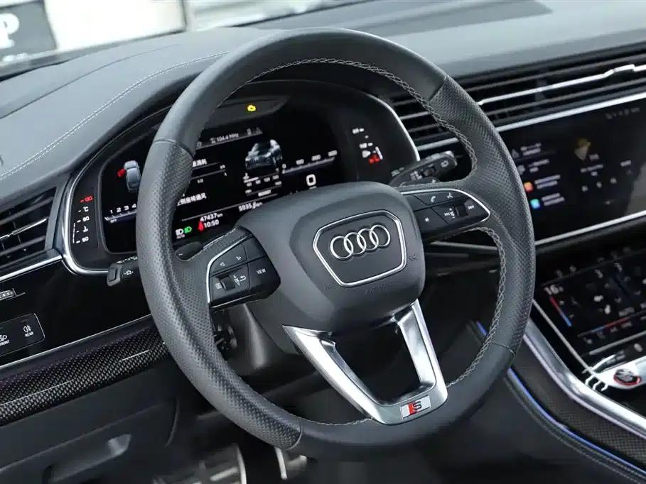Audi SQ7 2024 4.0 TFSI Dark Knight Edition — миниатюра 13