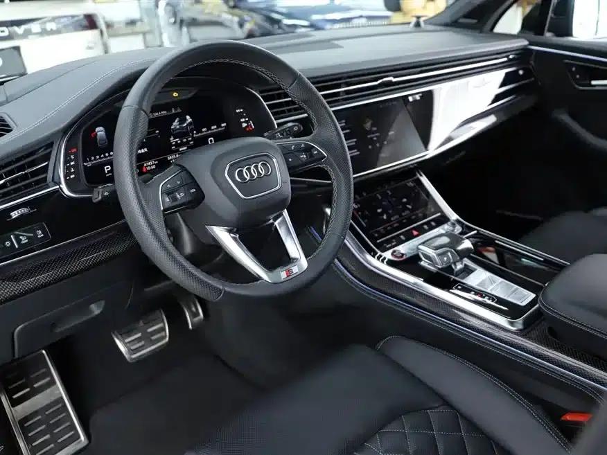 Audi SQ7 2024 4.0 TFSI Dark Knight Edition — миниатюра 17