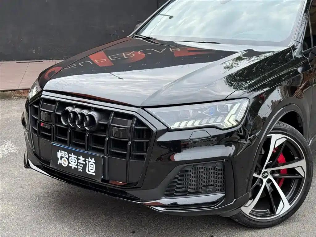 Audi SQ7 2024 4.0 TFSI Dark Knight Edition — миниатюра 28