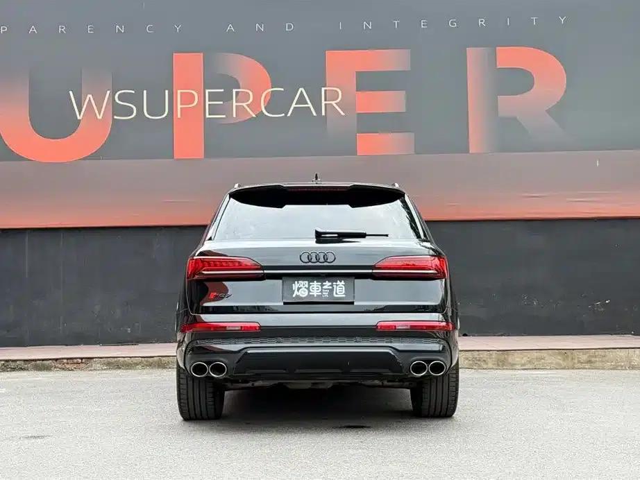 Audi SQ7 2024 4.0 TFSI Dark Knight Edition — миниатюра 4