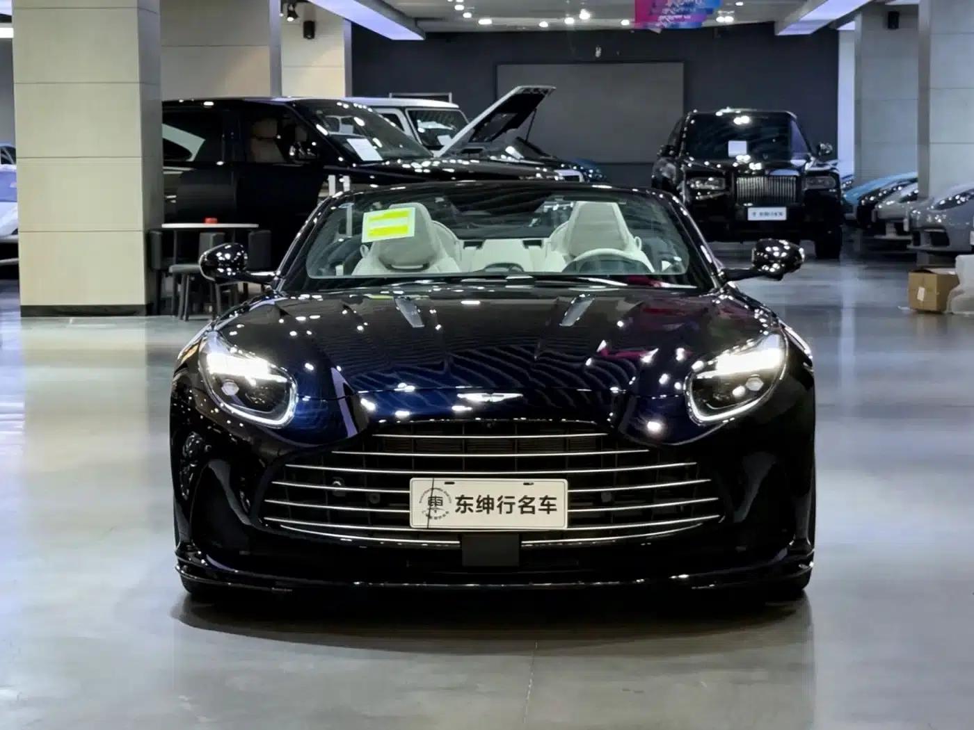 Aston Martin DB12 2025 4.0T V8 Volante — миниатюра 2
