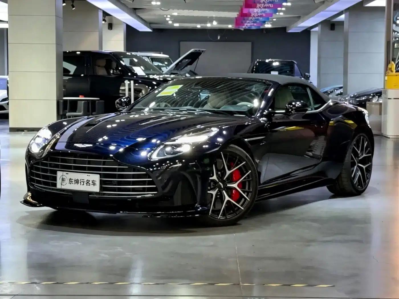 Aston Martin DB12 2025 4.0T V8 Volante — миниатюра 3