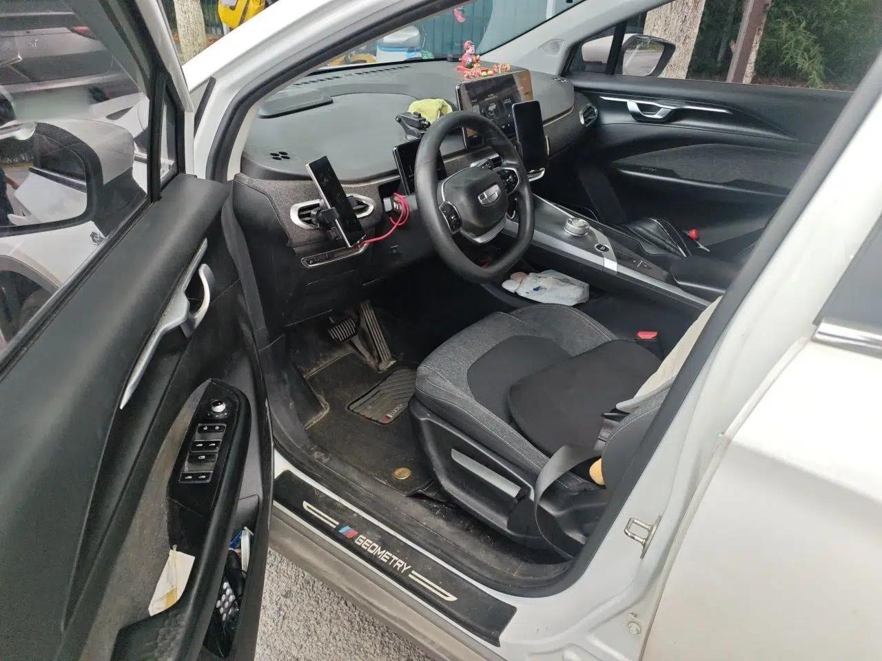 Used Geometry C 2020 Premium Range Version 400 KM C+ — миниатюра 16