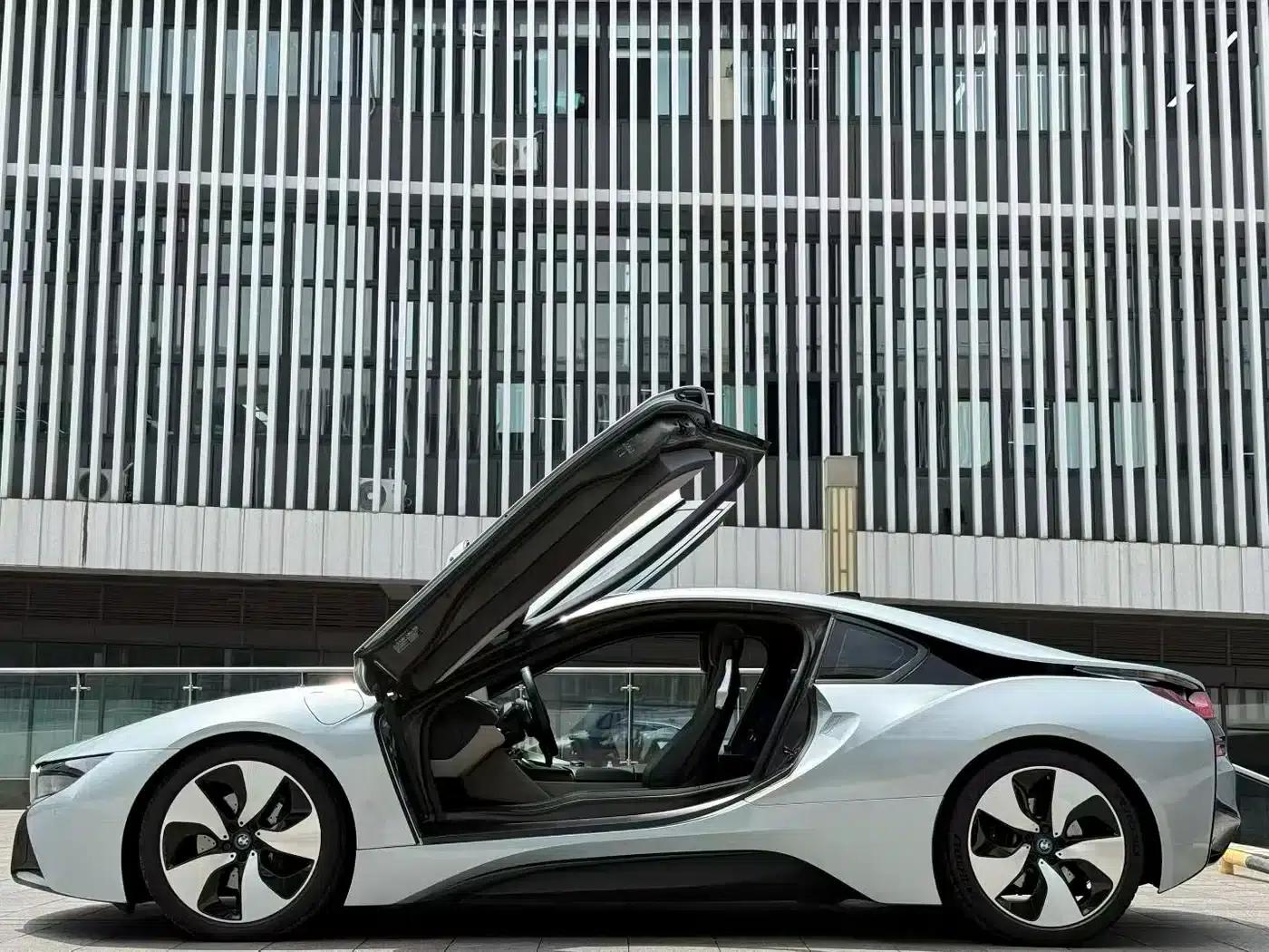 BMW i8 2014 Standard Edition — миниатюра 6