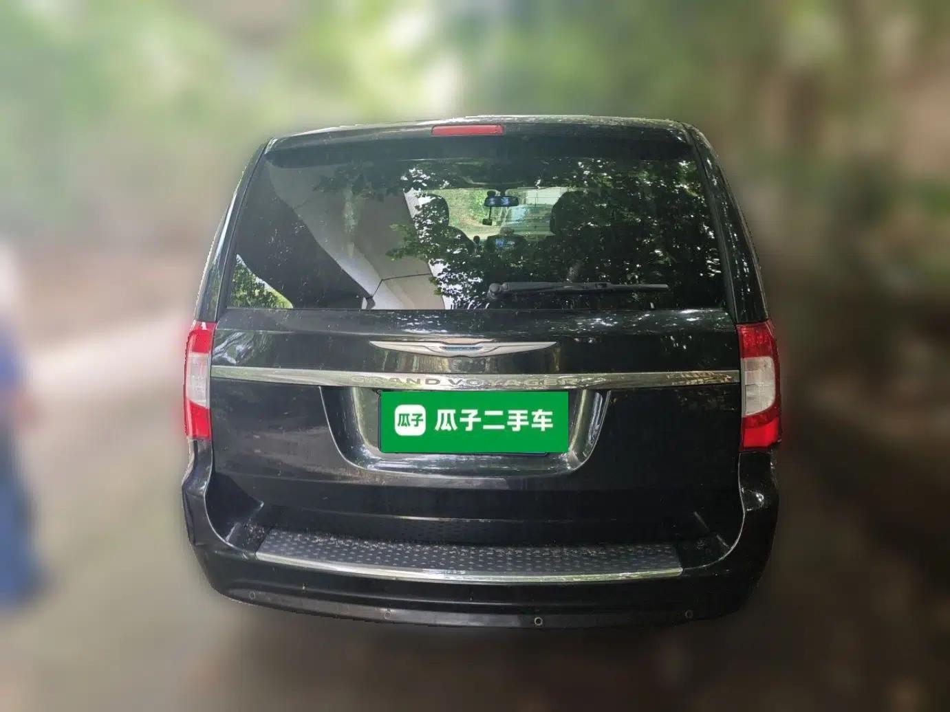 Used Chrysler Grand Voyager 2014 3.6L Comfort Edition — миниатюра 5