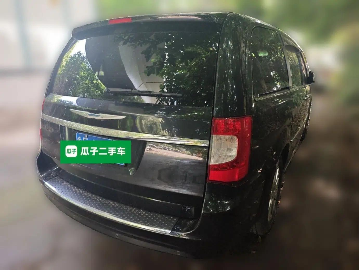 Used Chrysler Grand Voyager 2014 3.6L Comfort Edition — миниатюра 6