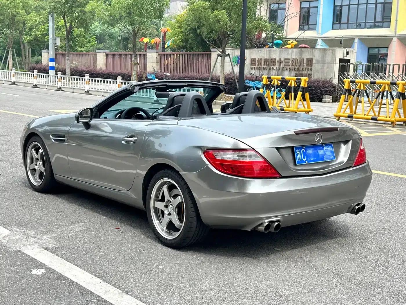 Mercedes-Benz SLK-Class 2011 SLK 200 Fashion Edition — миниатюра 15