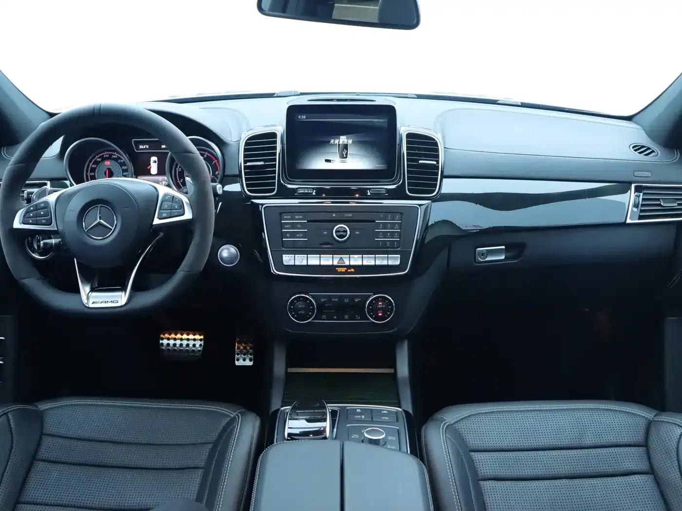 2017 Mercedes-Benz GLS AMG 63 4MATIC — миниатюра 17