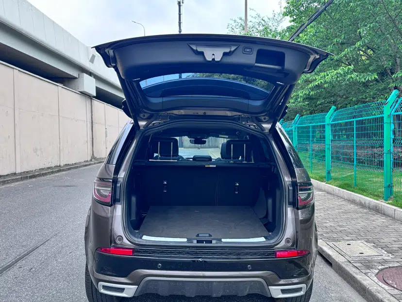 Used Land Rover Discovery Sport New Energy 2021 P300e Performance Tech Edition — миниатюра 18