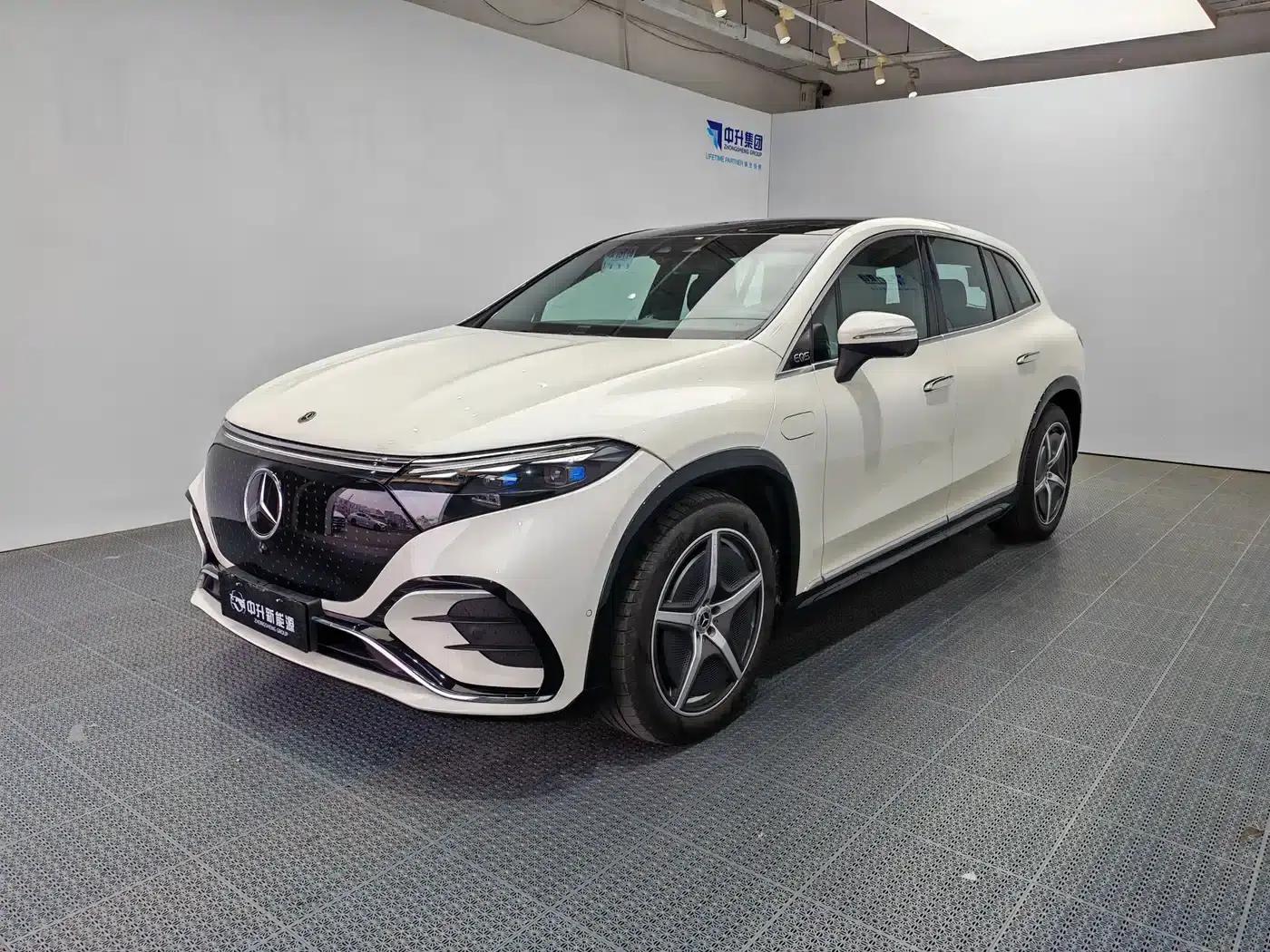 Mercedes-Benz EQS SUV 2023 450 4MATIC Pioneer Edition — миниатюра 1