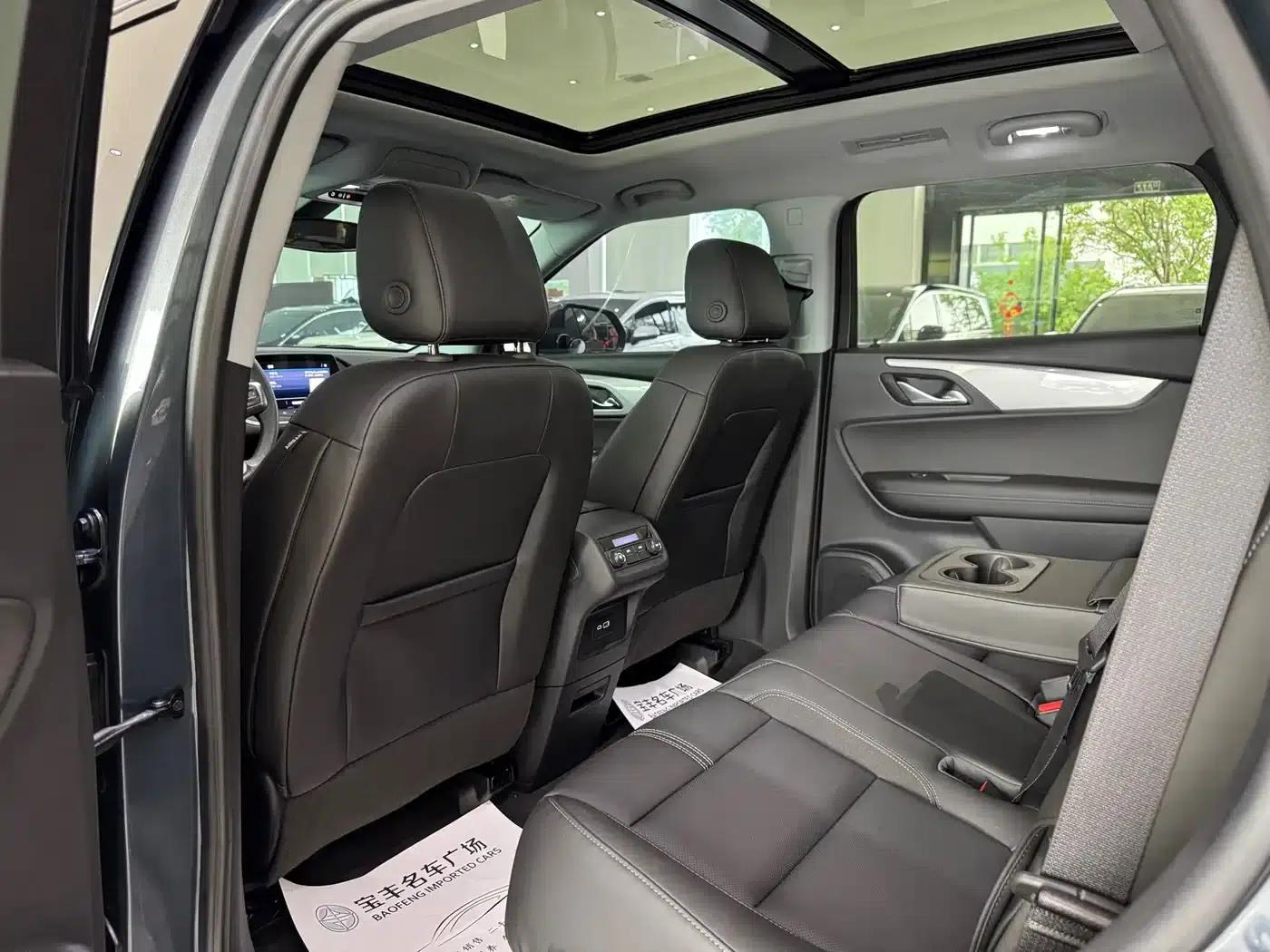 2020 Chevrolet Blazer 650T 7-seater — миниатюра 12