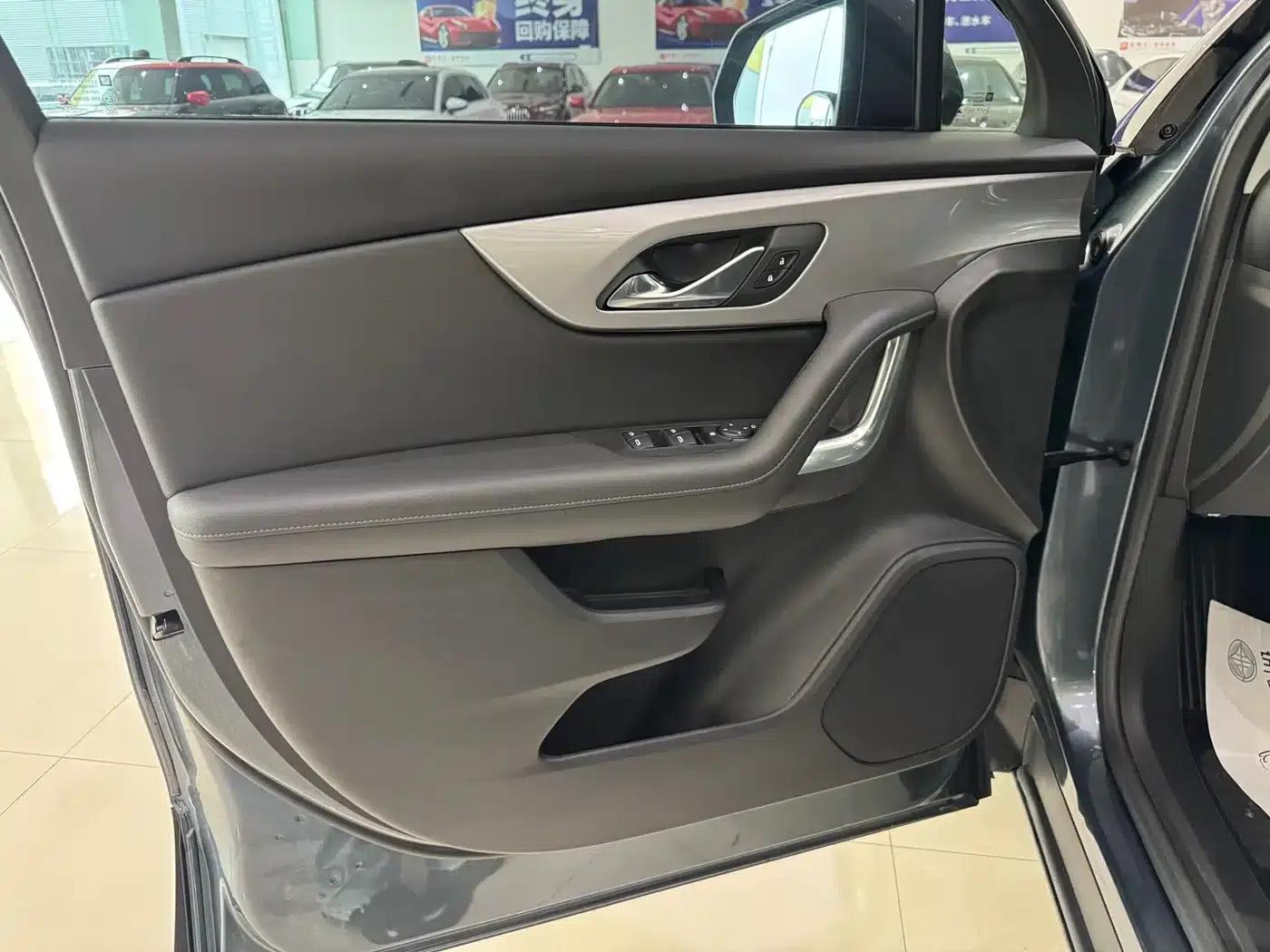 2020 Chevrolet Blazer 650T 7-seater — миниатюра 5