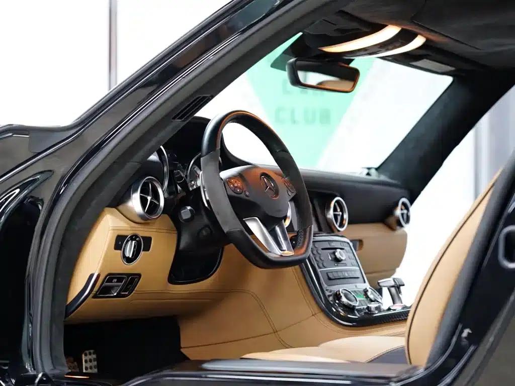 2011 Mercedes-Benz SLS AMG — миниатюра 23