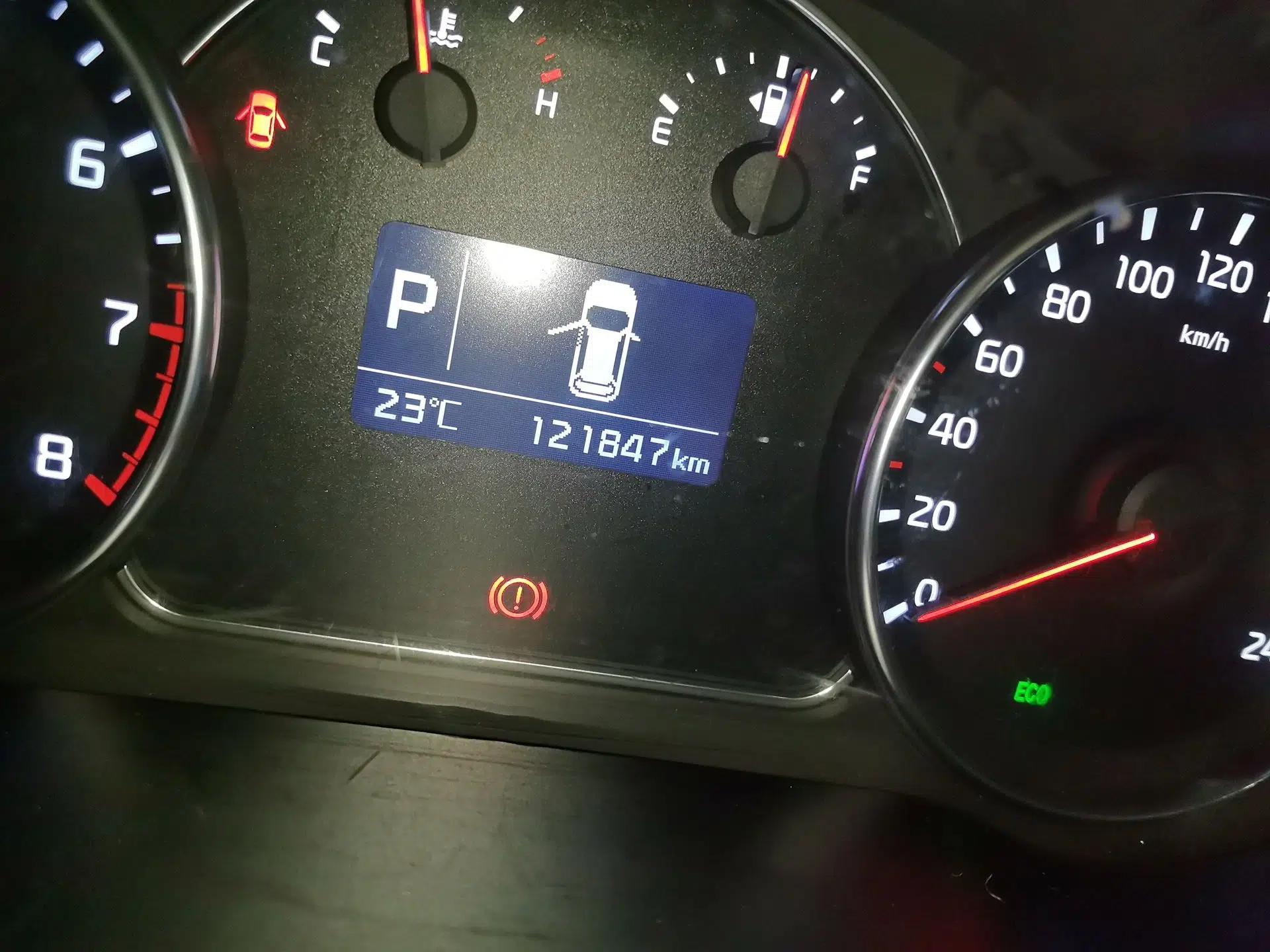 Used Kia Carens 2013 2.0L 7-Seater Automatic Standard Version China IV Standard — миниатюра 12