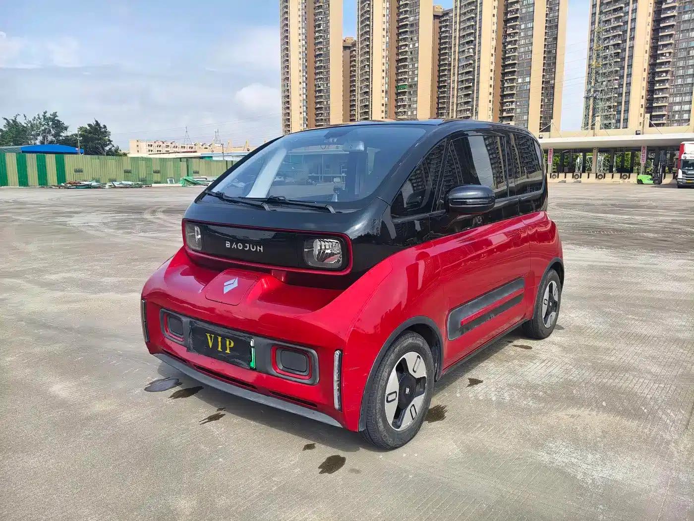 Baojun E300 2020 Plus Interstellar Intelligent Driving Edition — миниатюра 1