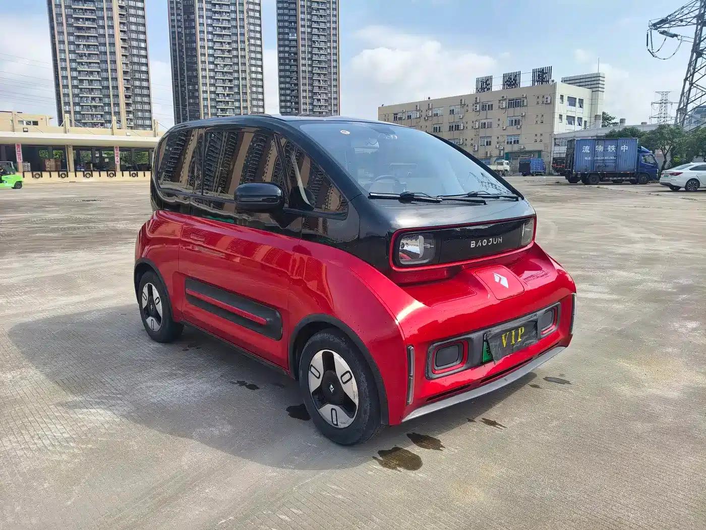Baojun E300 2020 Plus Interstellar Intelligent Driving Edition — миниатюра 3